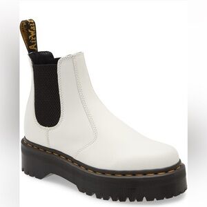 NWT Dr Martens 2976 Quad Size Womens 7 Leather Chelsea Platform Boots White